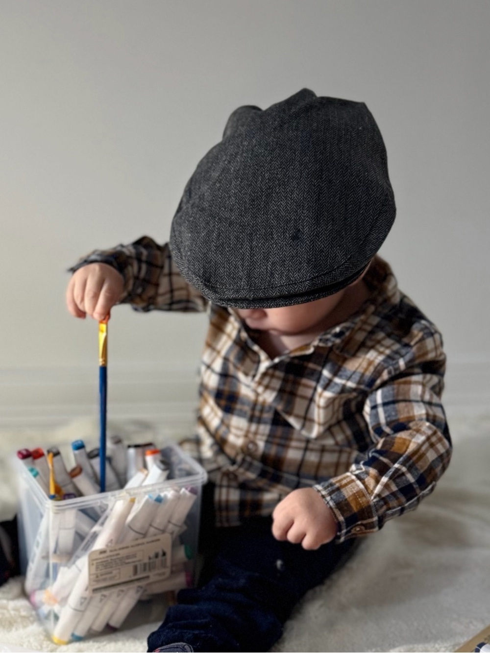 “Kids hat and complete outfit included, in excellent condition.”